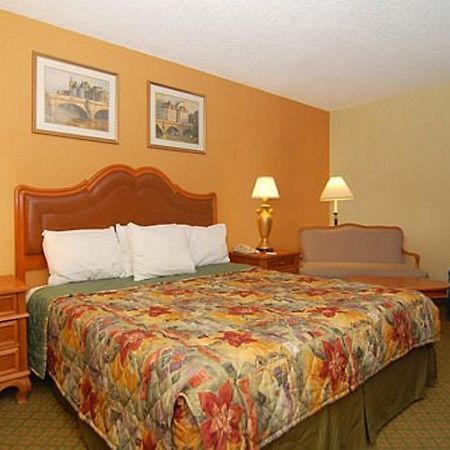 A Victory Inn - Tolleson/West Valley Room photo